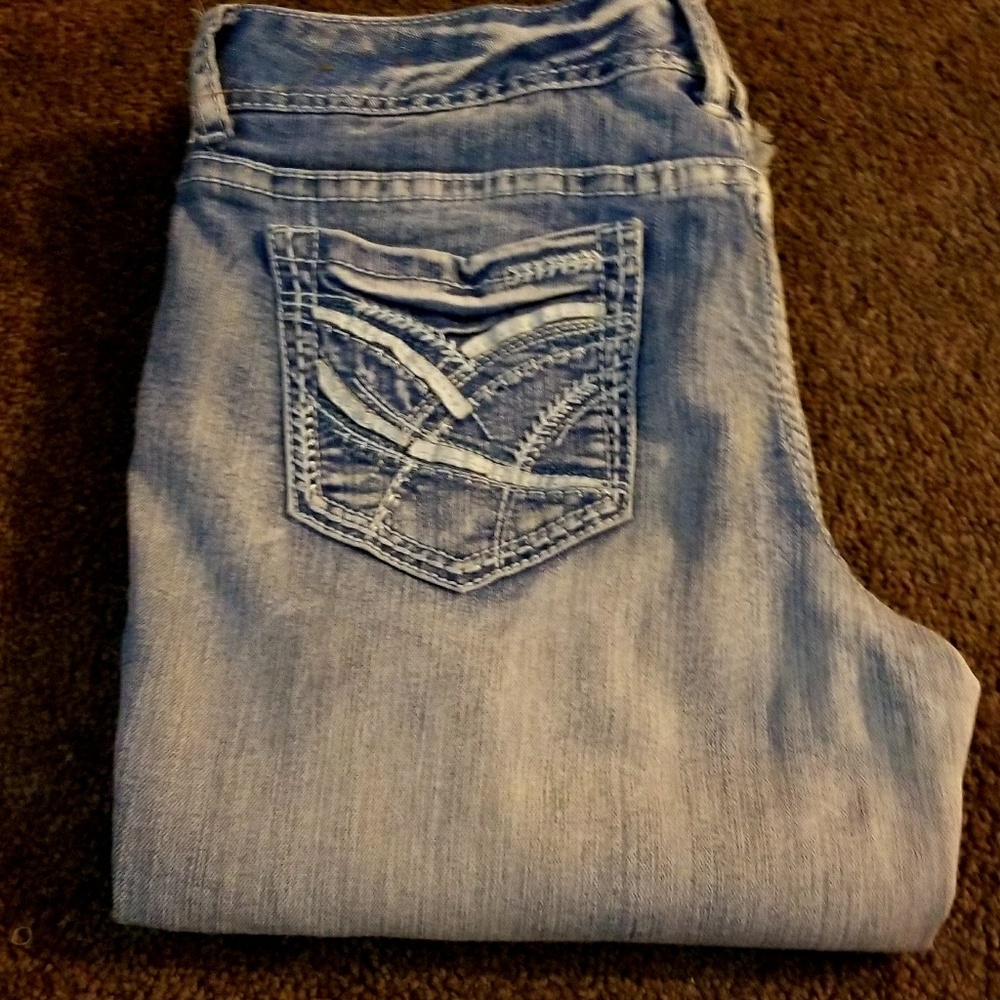 Size 9 Amethyst capris